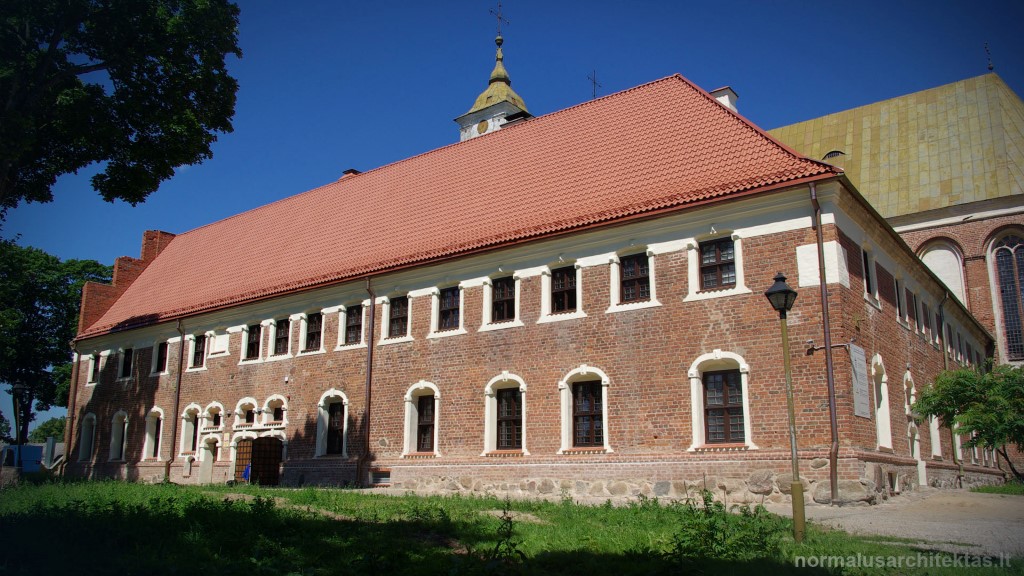 tytuvenai_fasadai_1